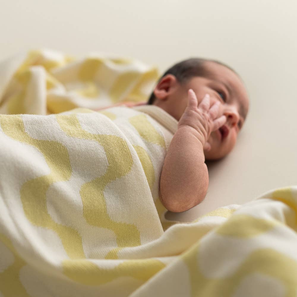 Baby Blanket - Soft Yellow Zigzag