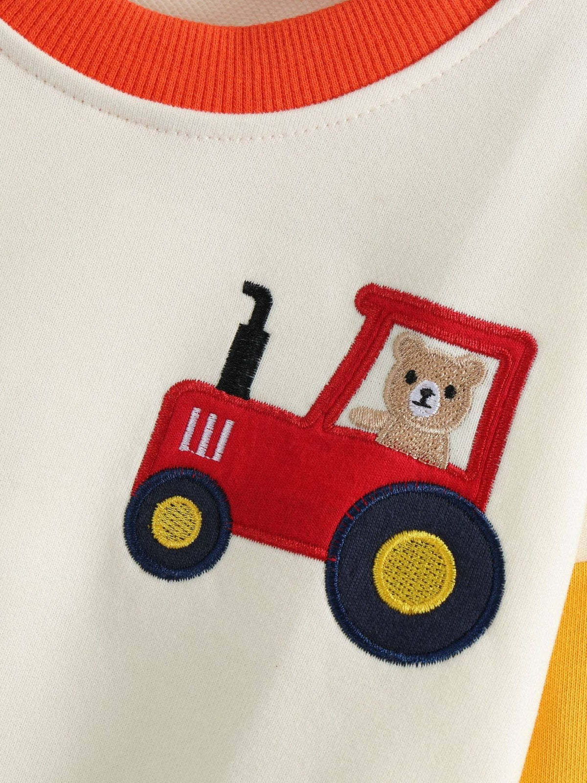 Kids Sweatshirt - Bear in Tractor